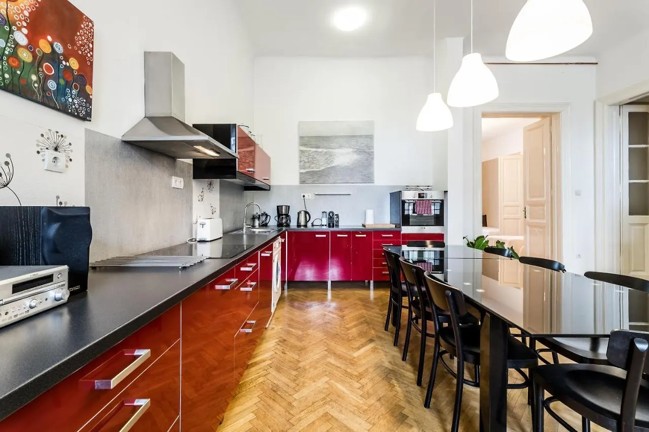 Berta - 4 Bedrooms, 3 Baths Budapeşte
