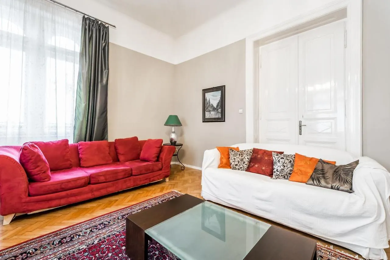Berta - 4 Bedrooms, 3 Baths Budapeşte Macaristan
