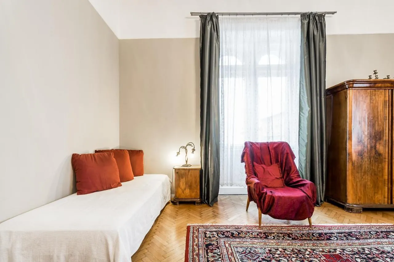 Berta - 4 Bedrooms, 3 Baths Budapest 0*,
